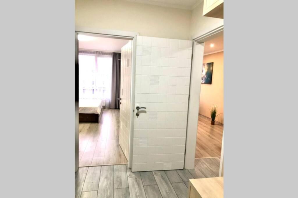 Новобудова Місто Трав, Р-Н Вікторії Гарденс Apartment Lviv Ngoại thất bức ảnh